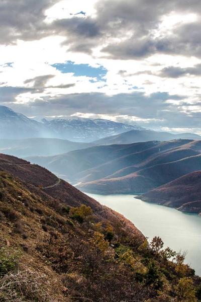 国产剧《繁花岁月》主演群像海报